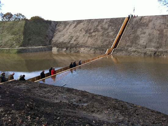 RO&AD sunken pedestrian bridge