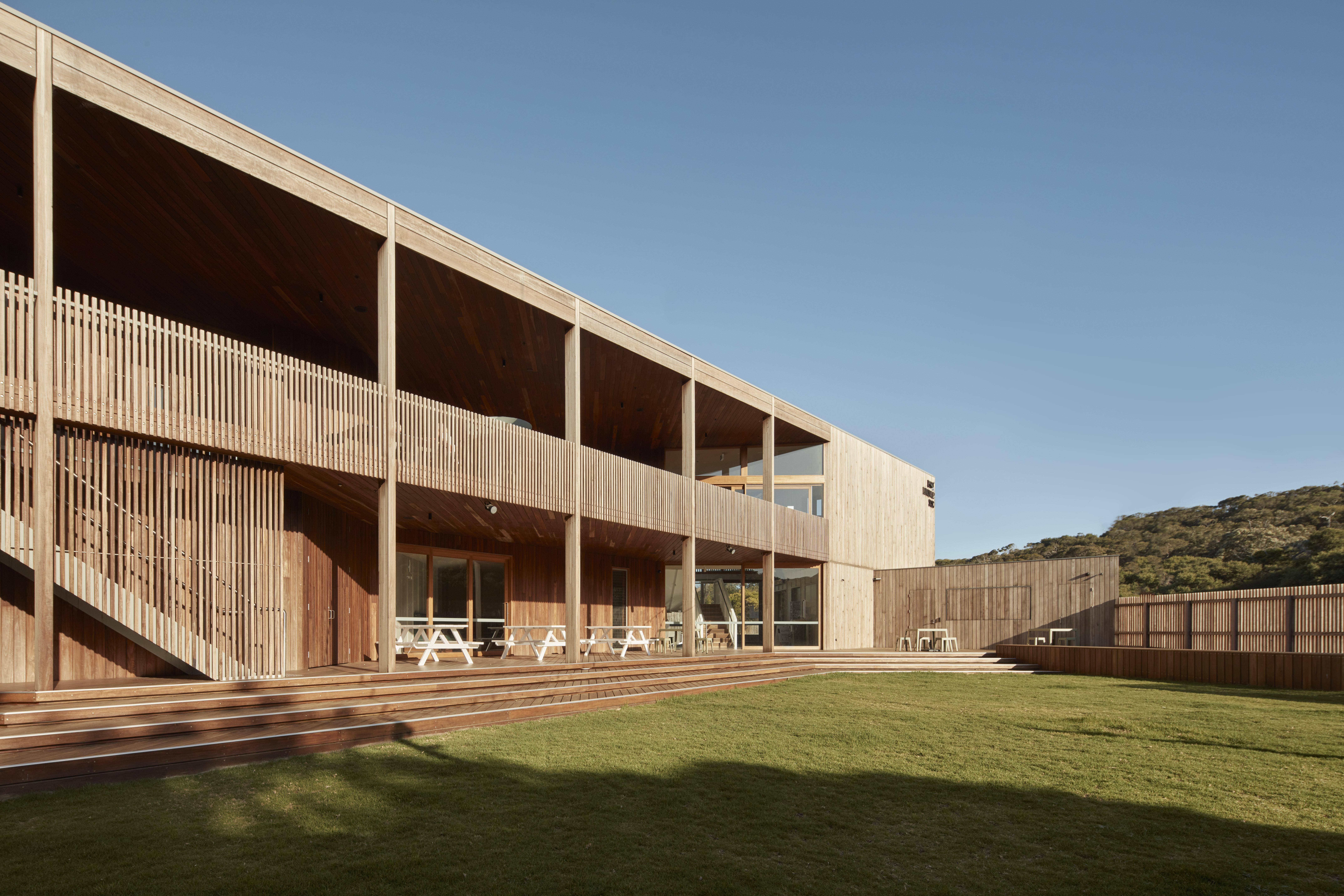 a building with a lawn and a lawn