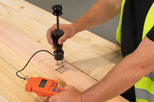 Measuring moisture in a timber stud